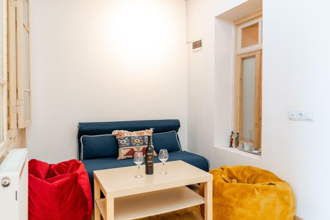 Nina' Cozy Apartment Tbiliszi Kültér fotó