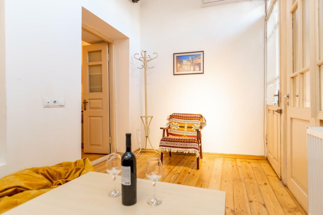 Nina' Cozy Apartment Tbiliszi Kültér fotó